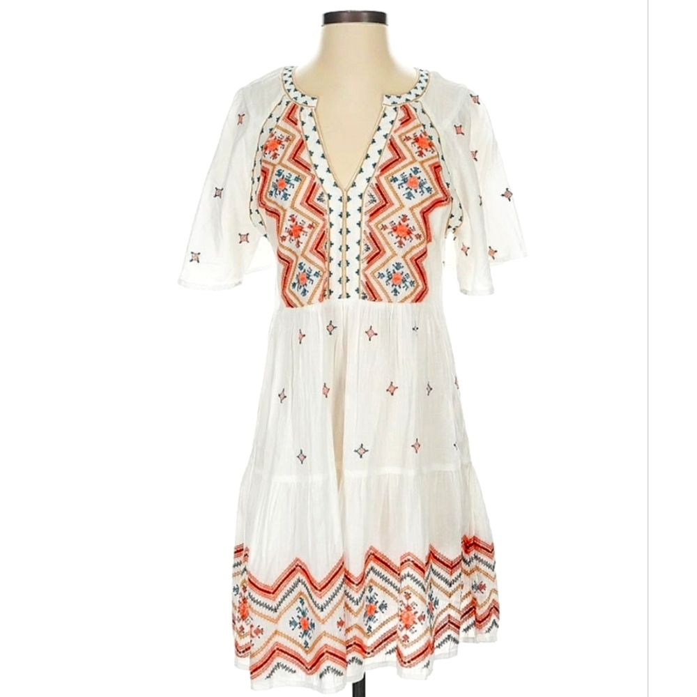 Sundance White Dress with Floral Embroidery XS